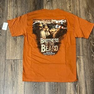 NWT Duck Dynasty Brothers of the Beard Orange Graphic Tee T-Shirt Men’s Medium